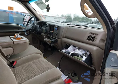 2001 Ford F-250 Lariat/Xl/Xlt z USA, uszkodzony, nr VIN 1FTNX21F61EB77222